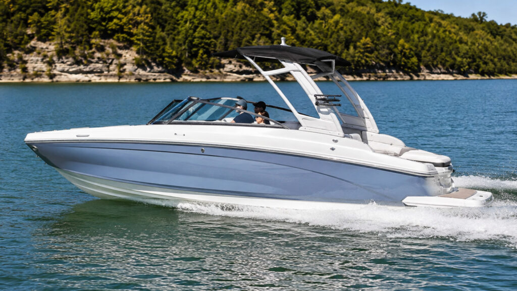 four winns hd series hd3 surf side profile underway 12