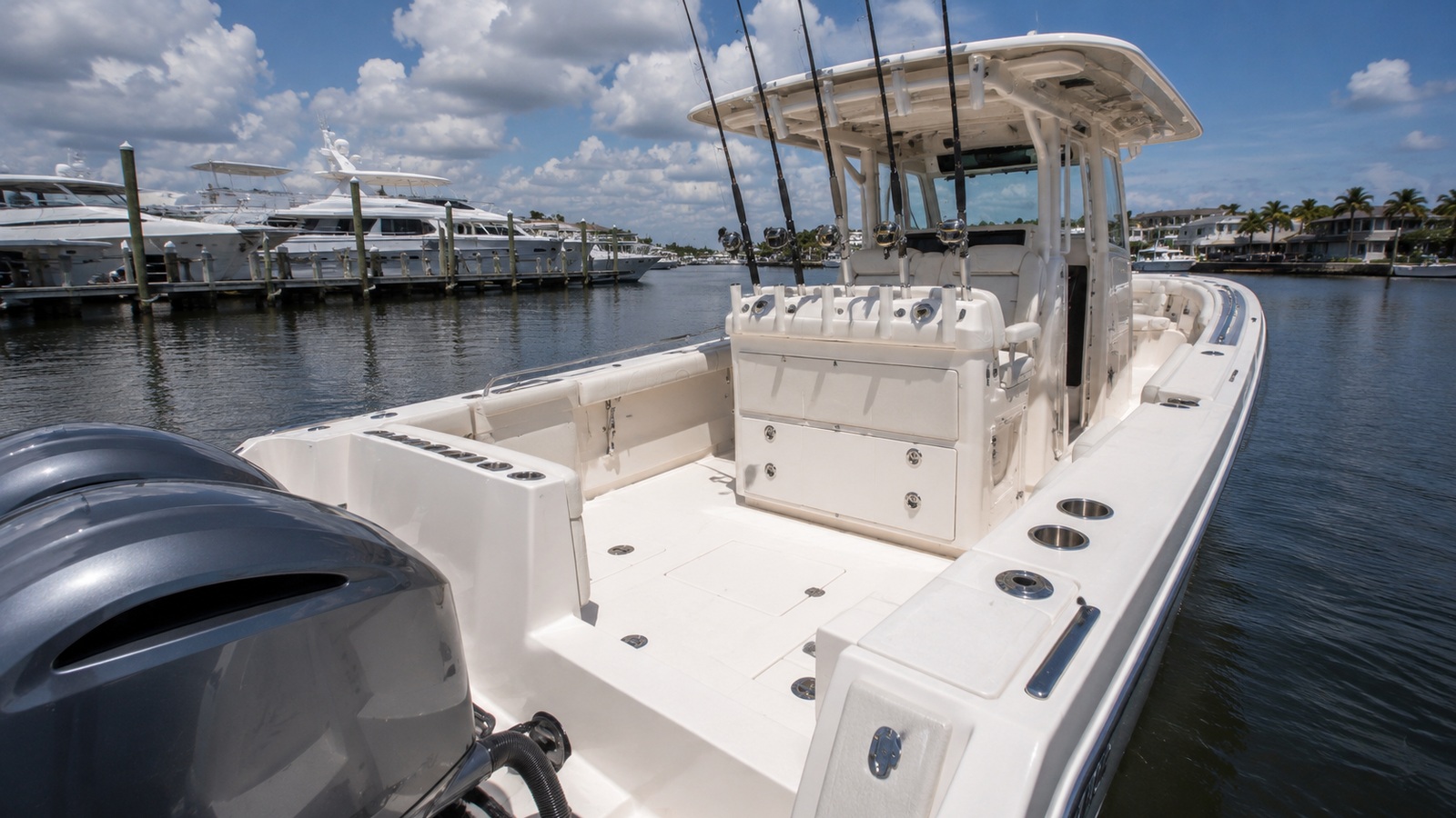 grady white canyon series canyon 336 stern fishing cockpit 07