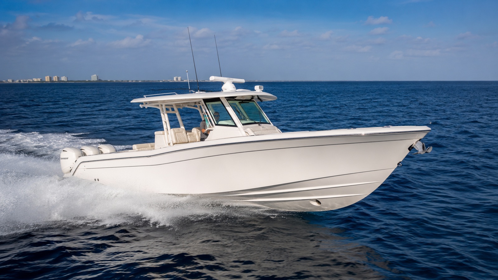 grady white canyon series canyon 386 hero exterior underway 01