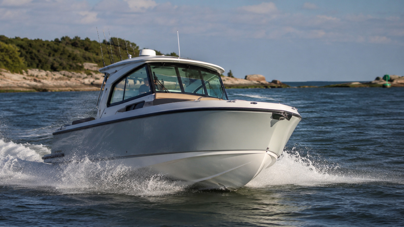 grady white coastal explorers 281 ce nearshore light chop 17
