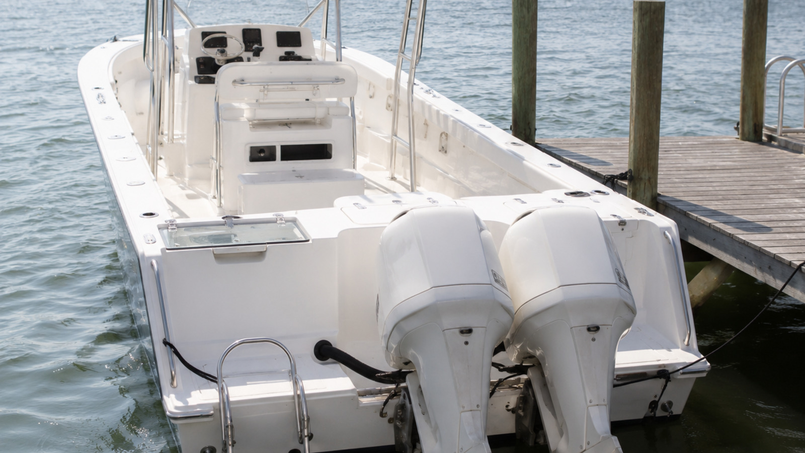grady white fisherman series fisherman 257 stern utility angle 10