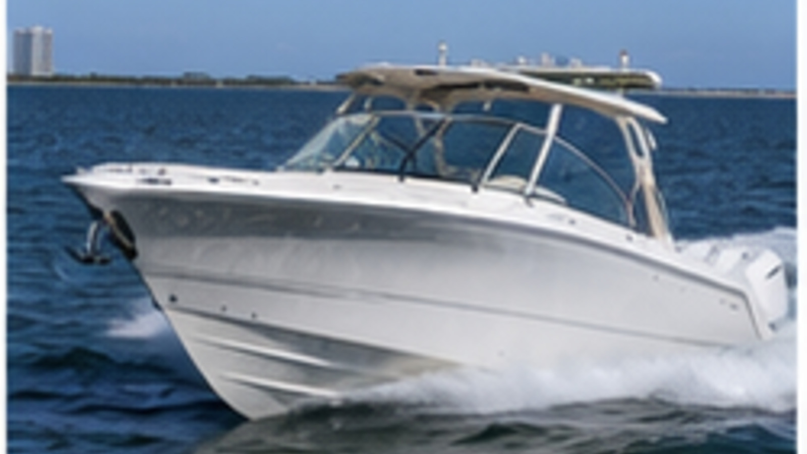 grady white freedom series freedom 375 premium exterior hero 25