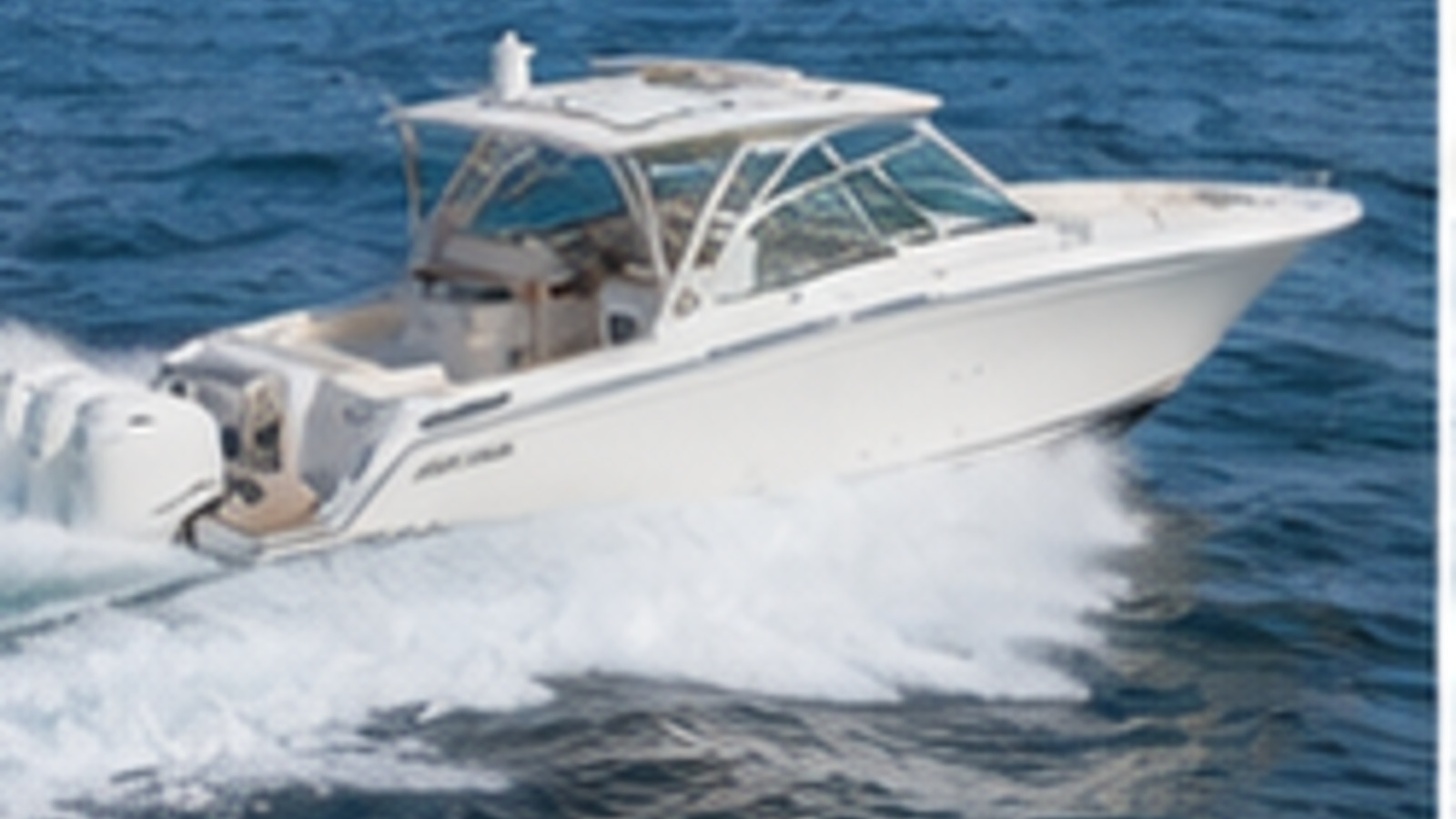 grady white freedom series freedom 415 hero exterior underway 01