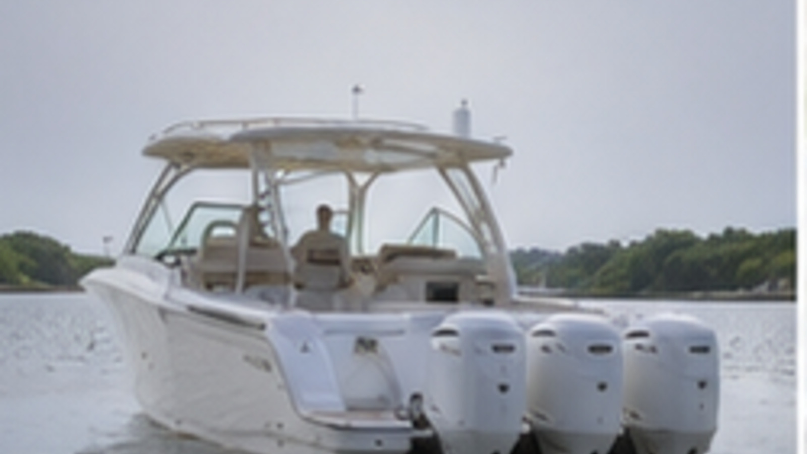 grady white freedom series freedom 415 low waterline running 21