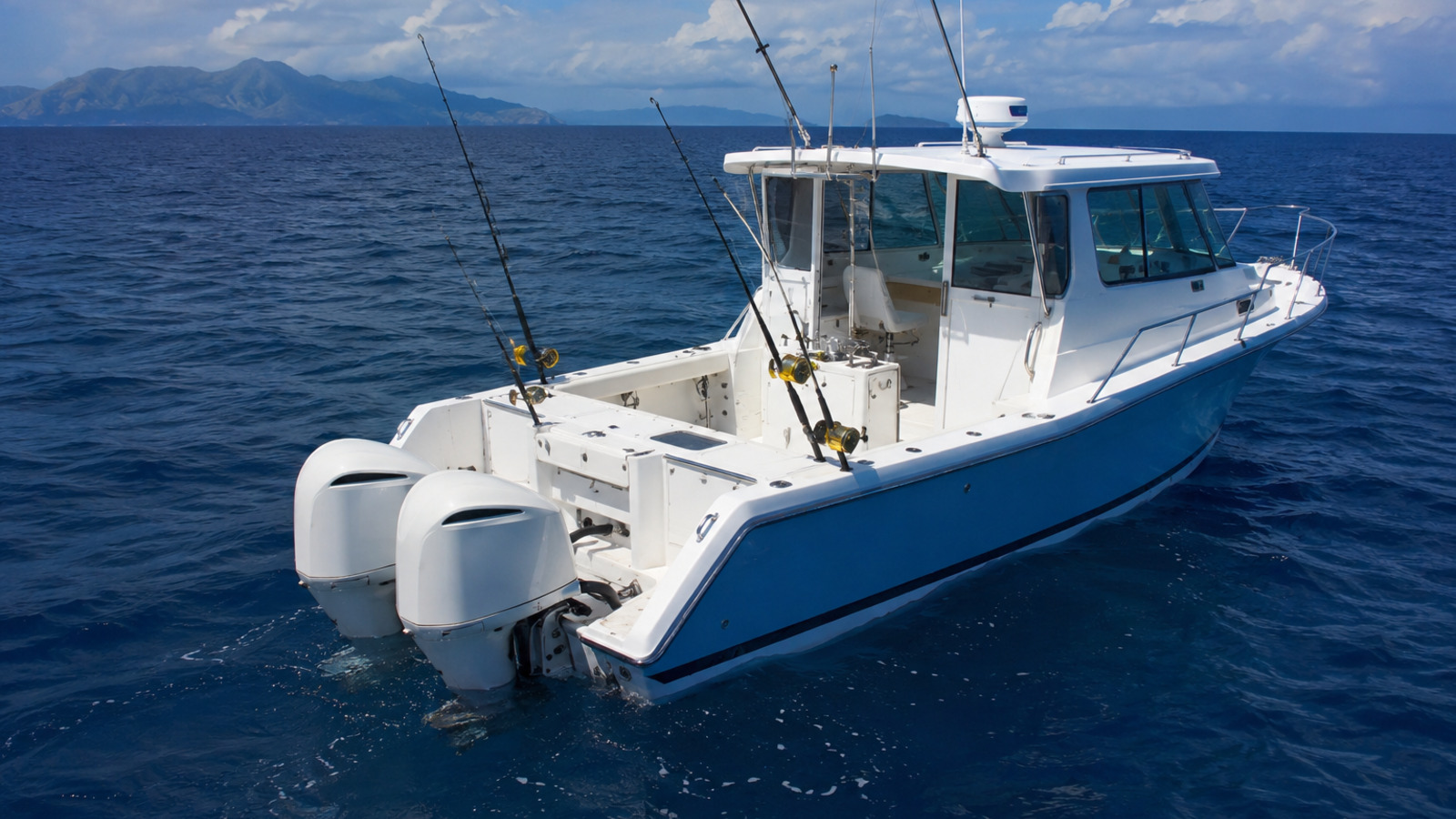 grady white walkaround cabins marlin 300 offshore fishing lifestyle 18