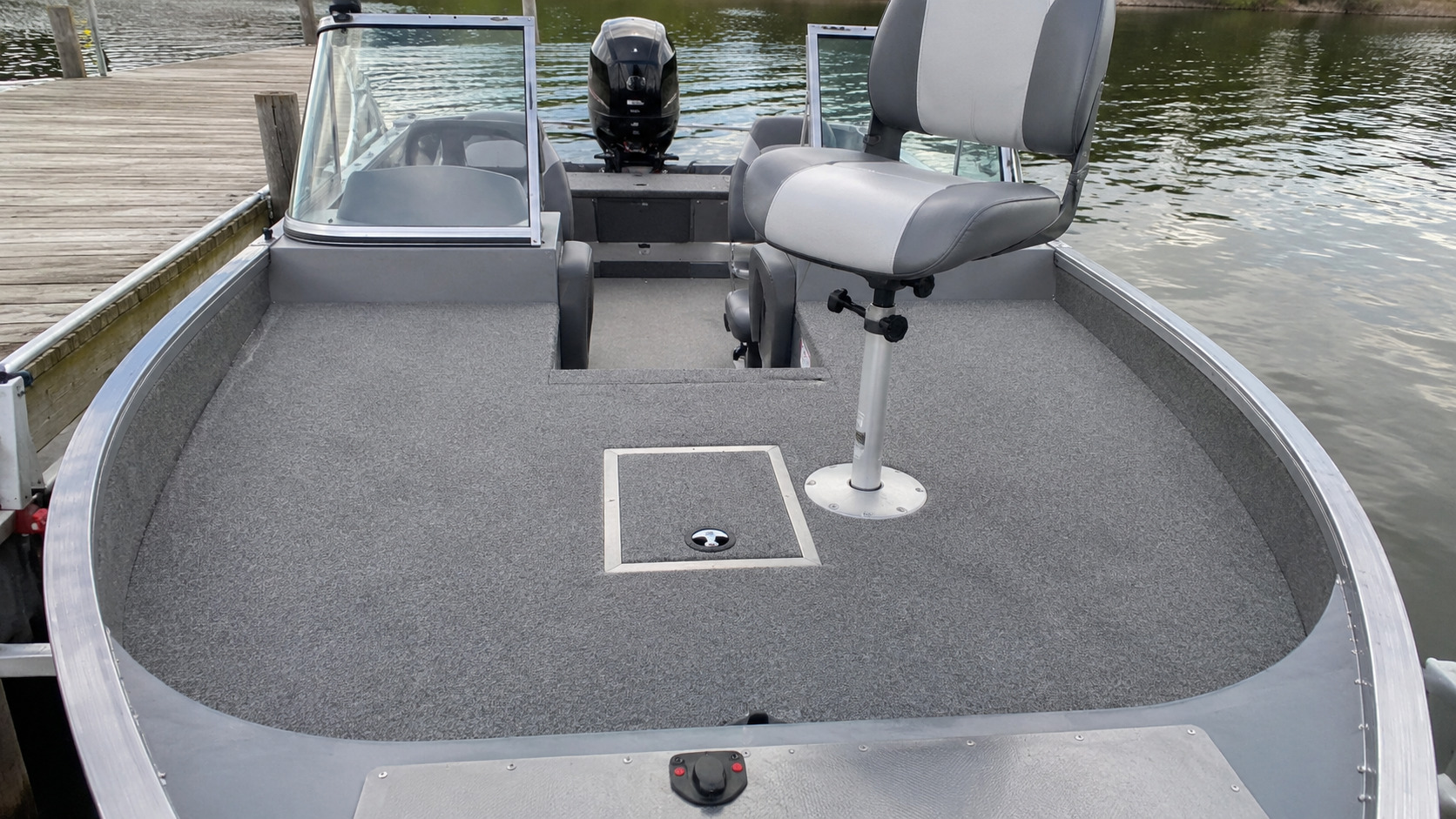 lund 1600 fury bow casting deck 11