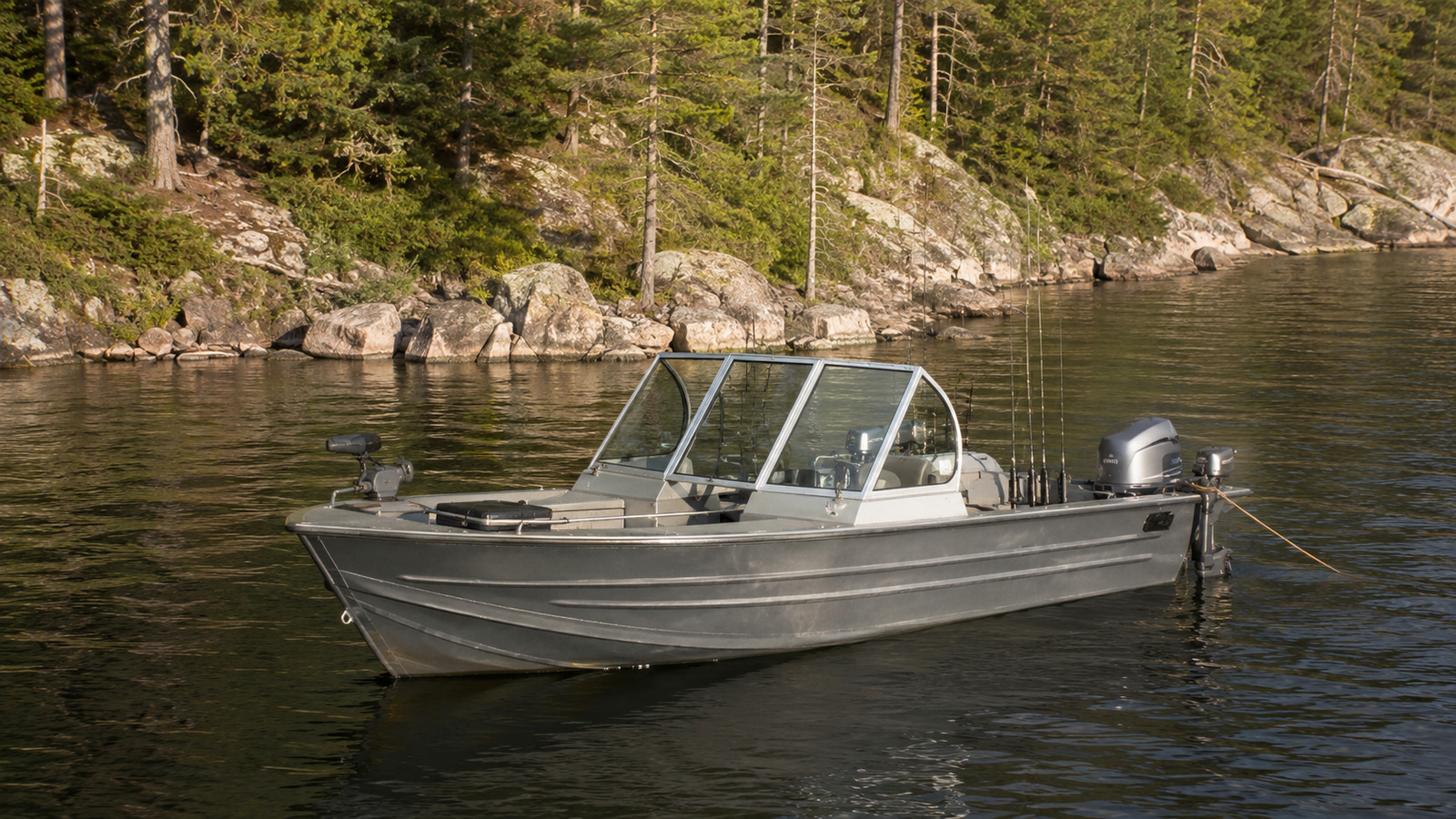lund 1875 fisherman calm cove anchored 24