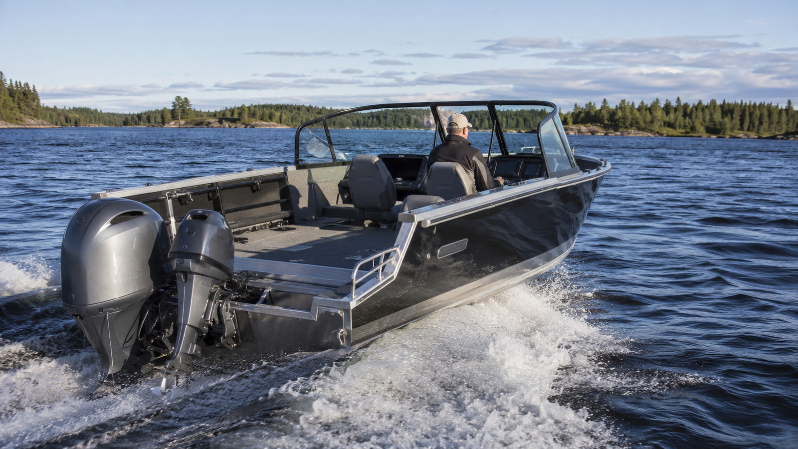 lund 1875 fisherman rear quarter run 03