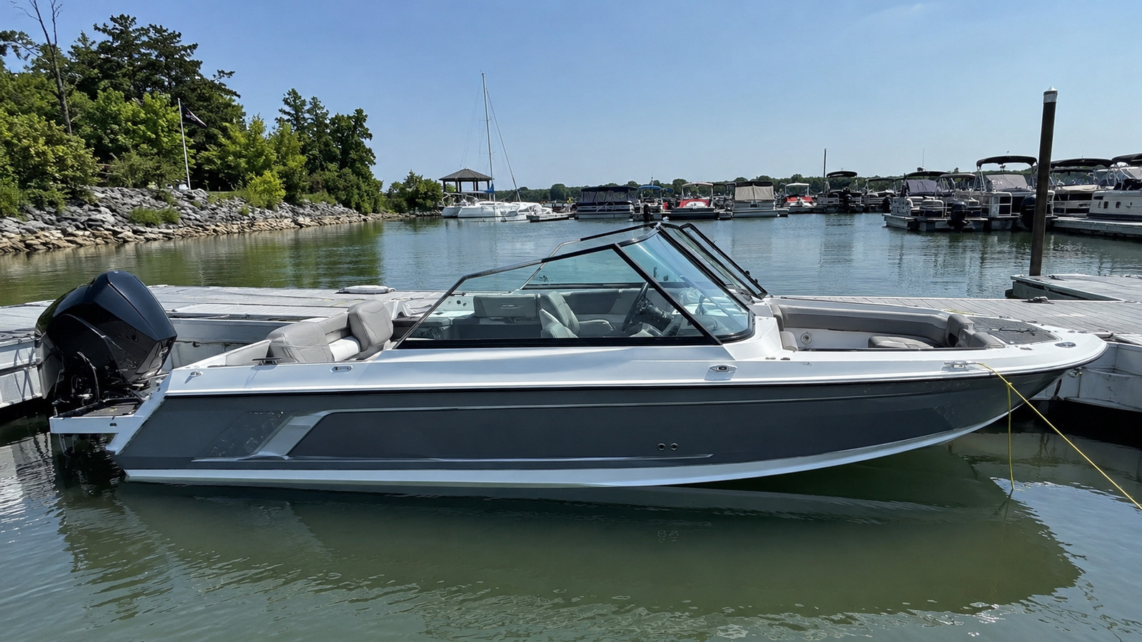 lund 189 tyee gl dockside luxury profile 04