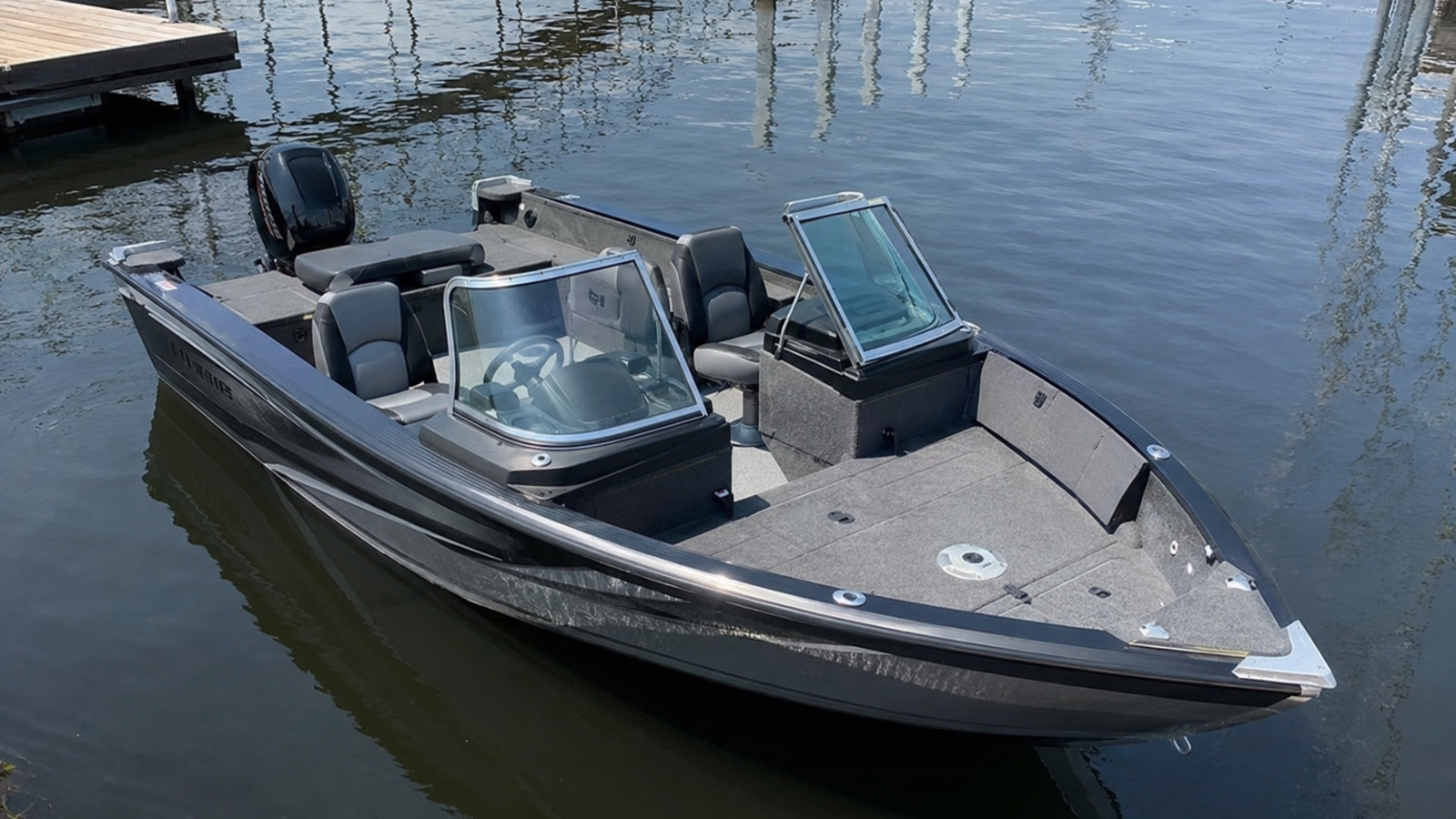 lund 189 tyee gl elevated exterior 05