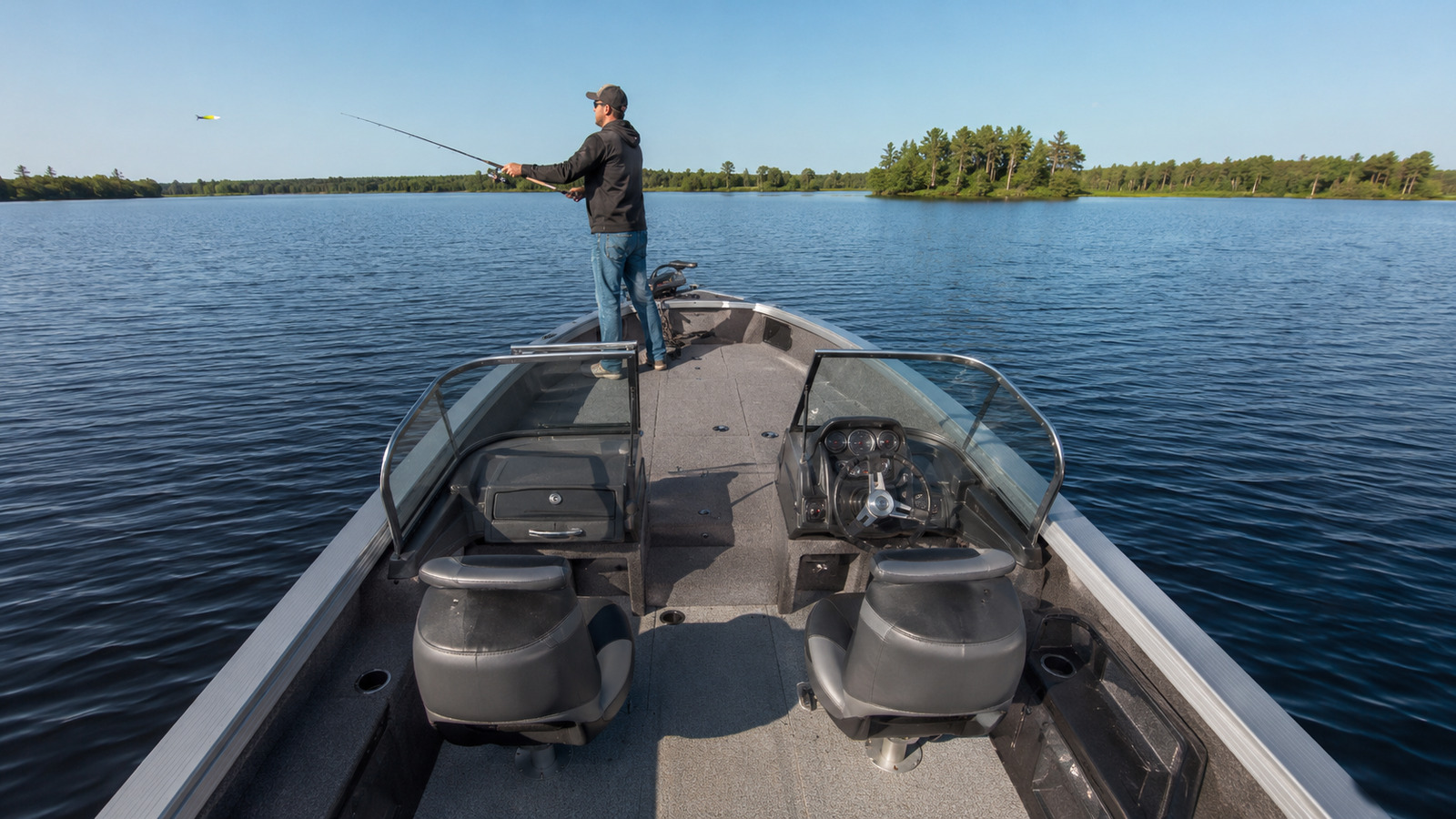 lund 2075 fisherman bow deck fishing 23