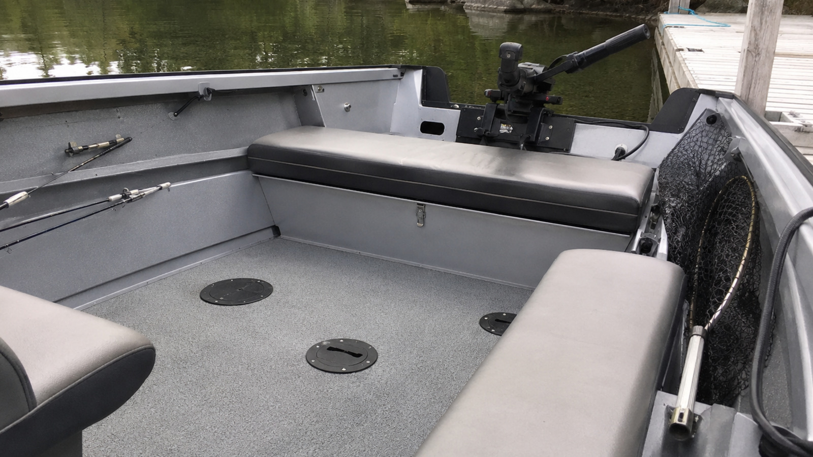 lund alaskan 1675 alaskan aft cockpit layout 14
