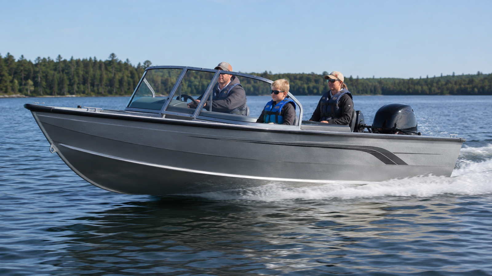 lund angler 1650 port quarter running 21