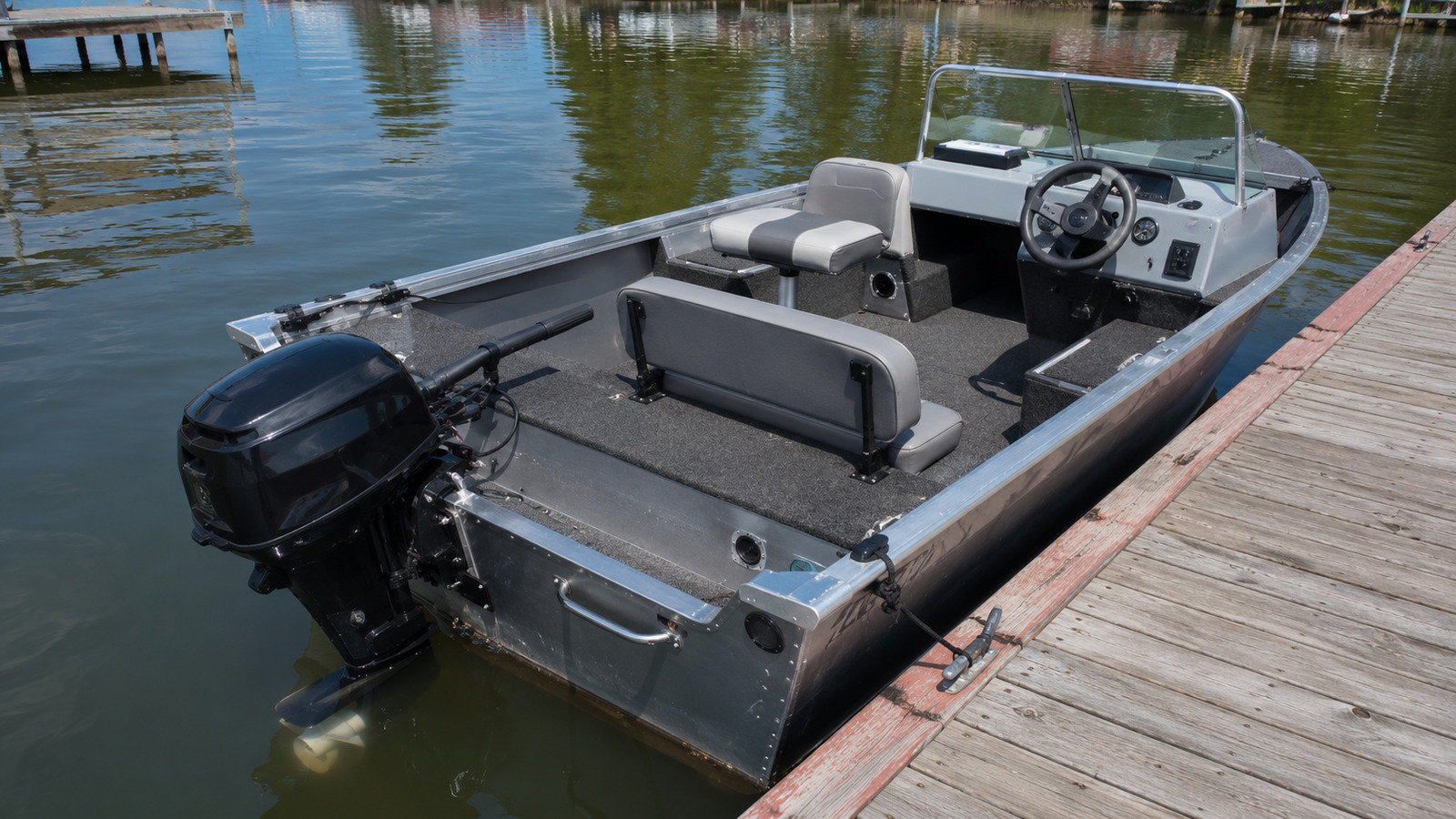 lund angler 1650 stern tiller feel 14