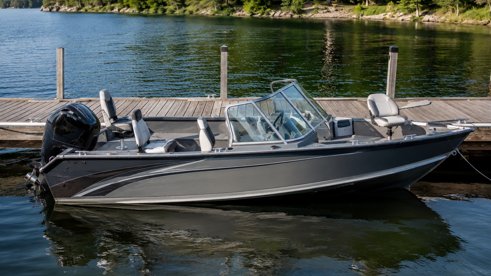 lund impact xs 1775 impact xs dockside profile 04