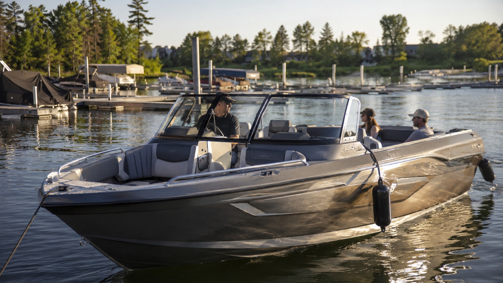 lund impact xs 2075 impact xs marina arrival 15