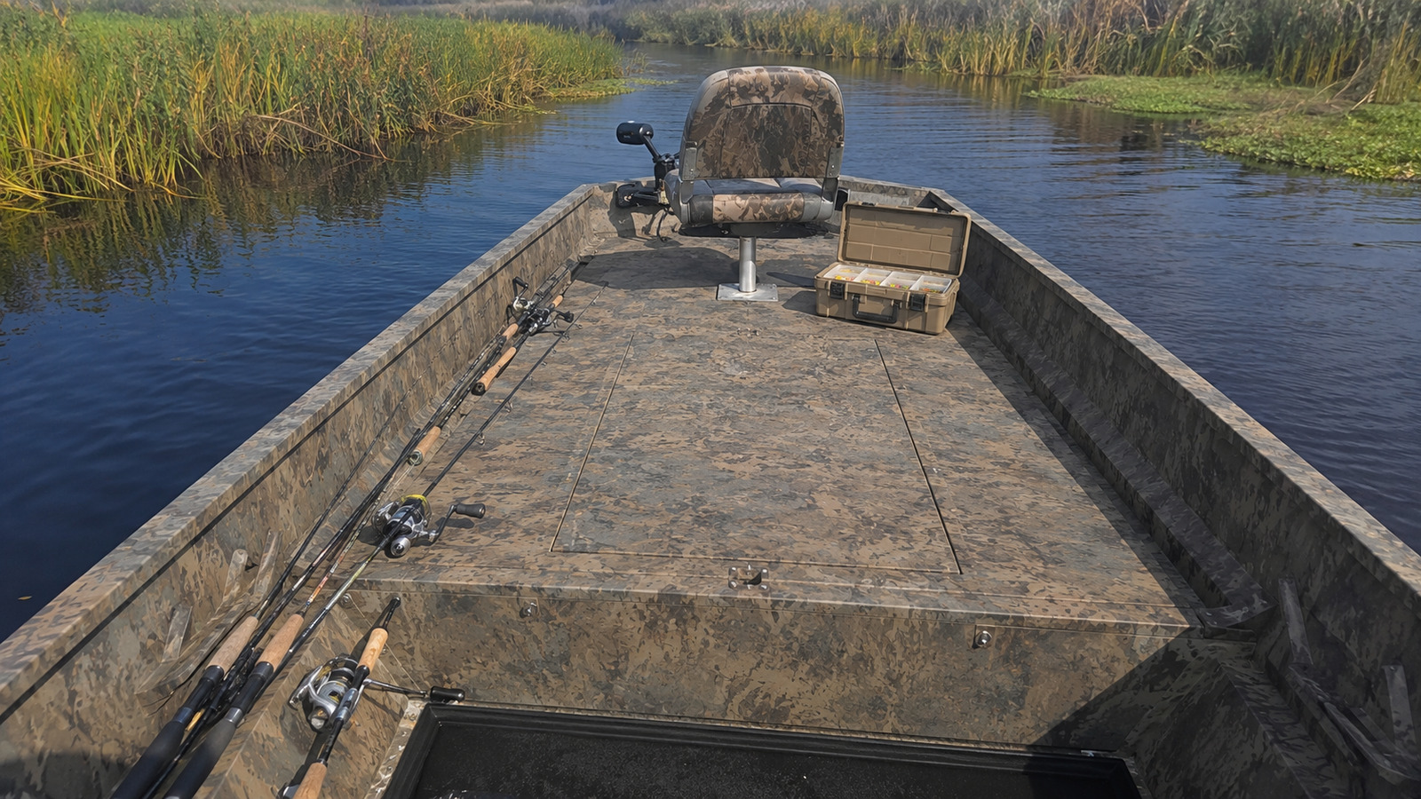 lund predator 1760 predator fishing deck angle 20