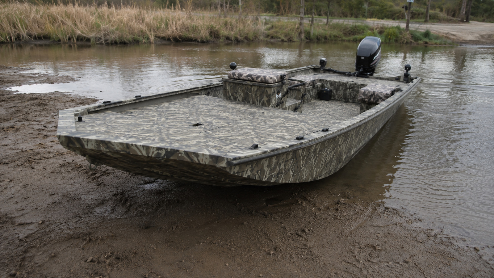 lund predator 1760 predator muddy bank launch 16
