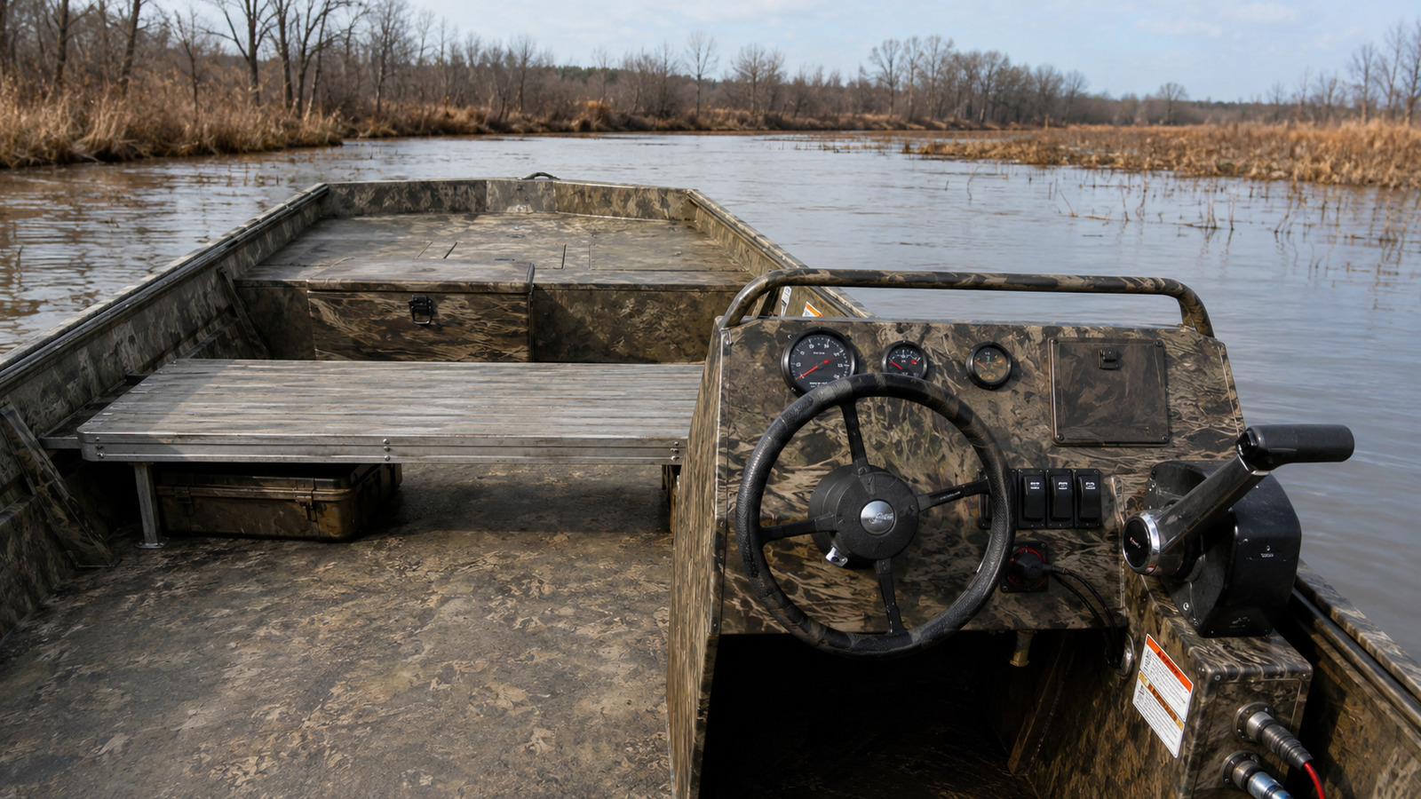 lund predator 1760 predator utility console view 23
