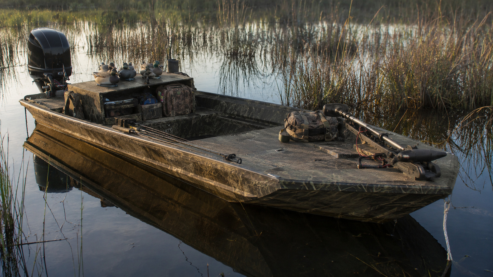lund predator 1870 predator backwater anchored 15