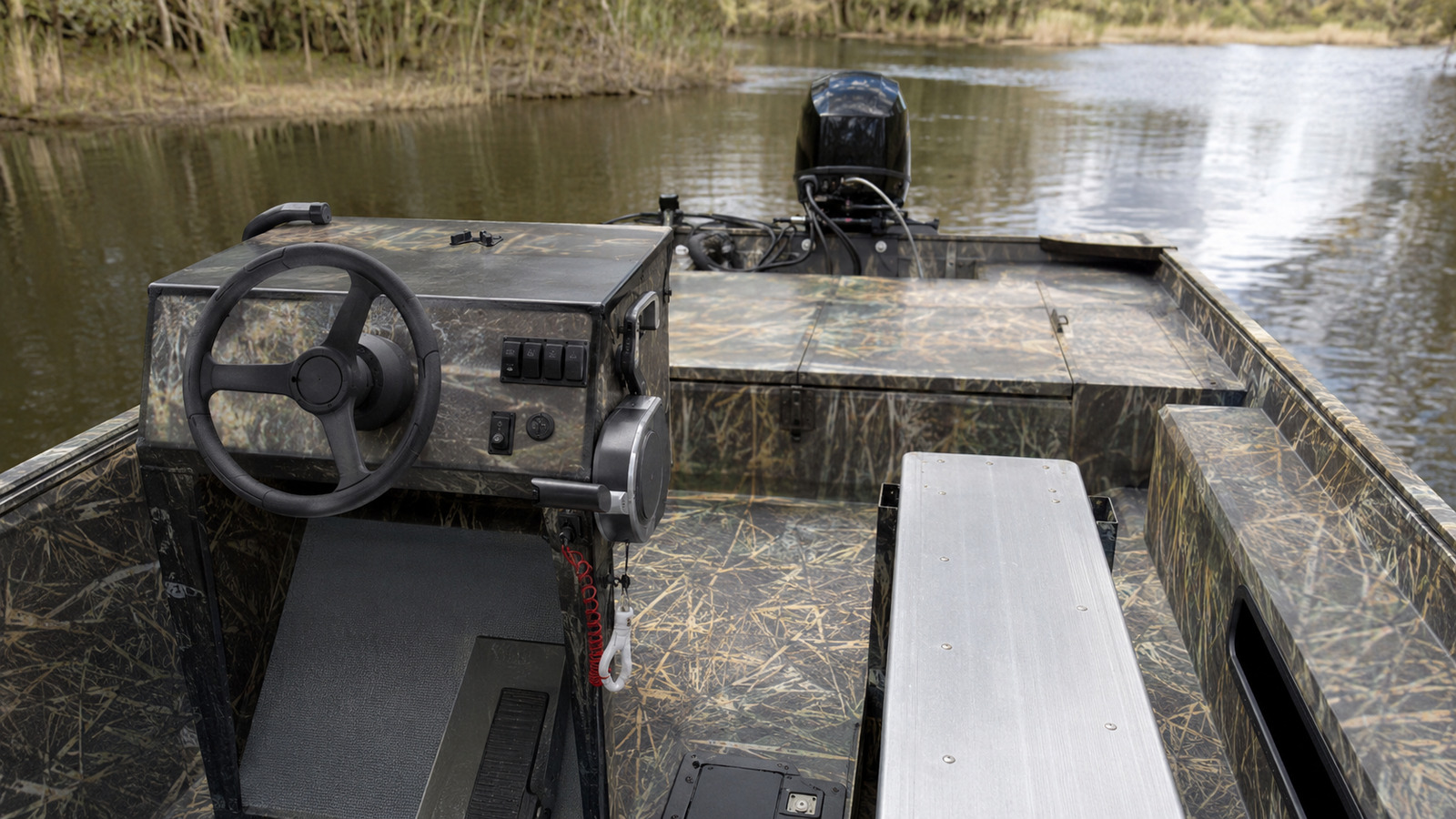 lund predator 1870 predator utility console view 23