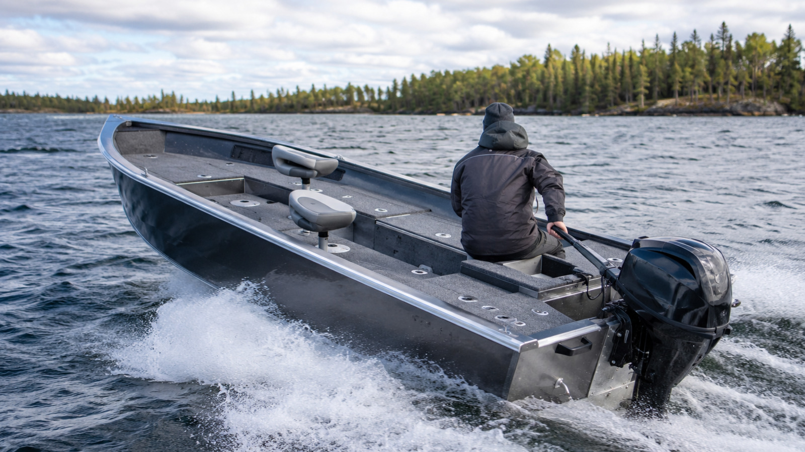 lund pro guide 2075 pro guide rear quarter run 03