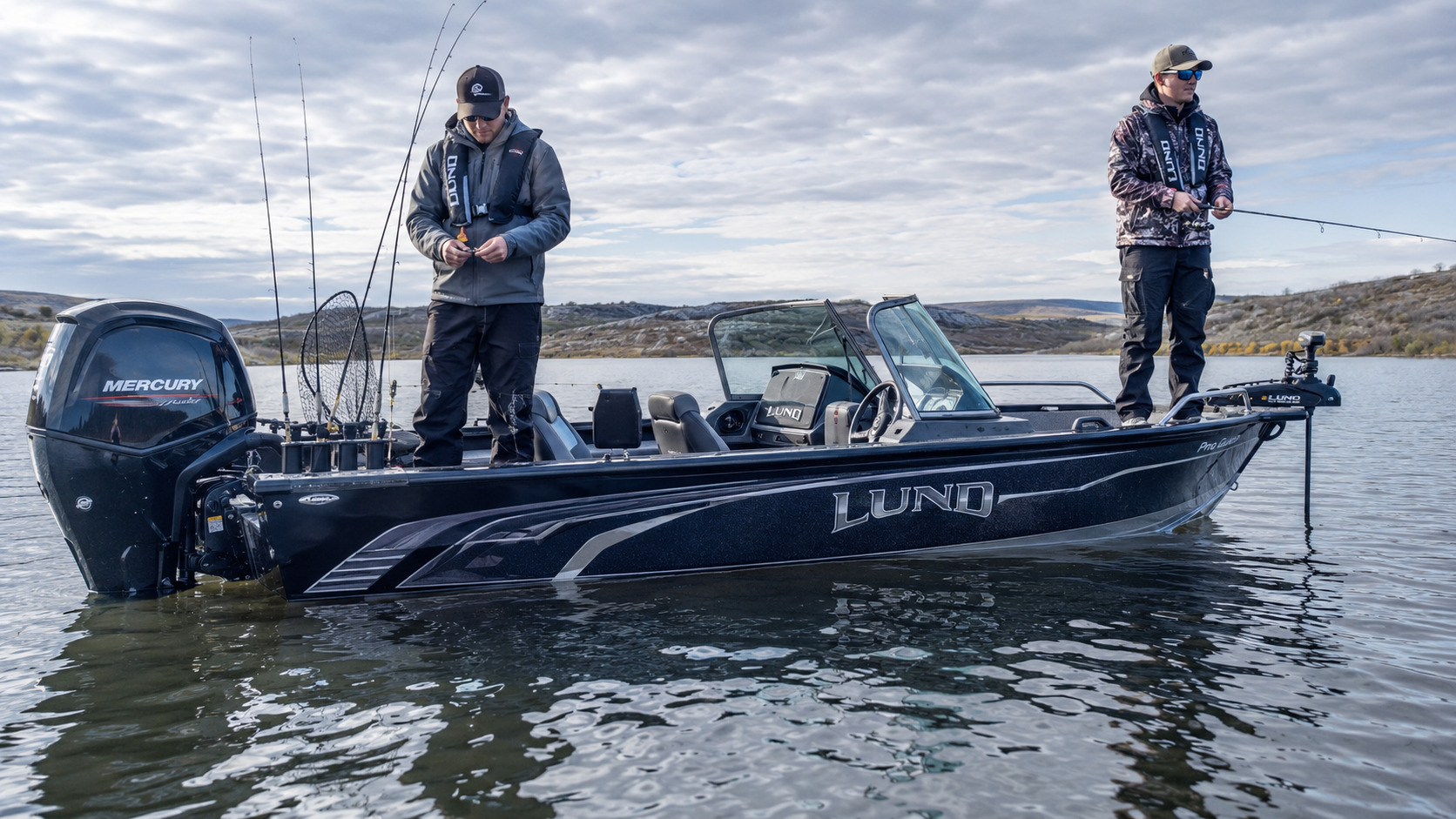 lund pro guide hero fishing 04