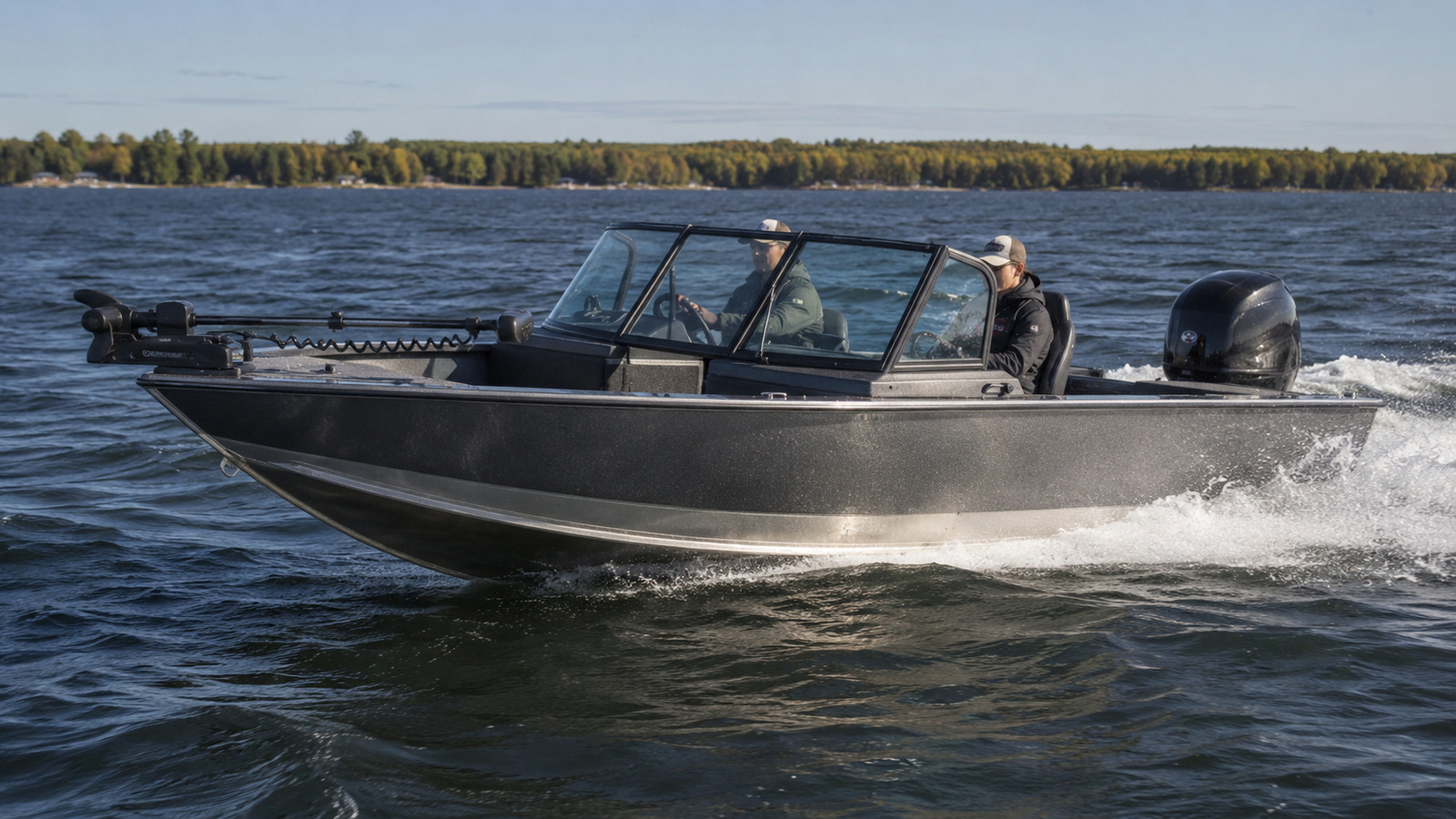 lund pro v 1875 pro v front quarter running 02