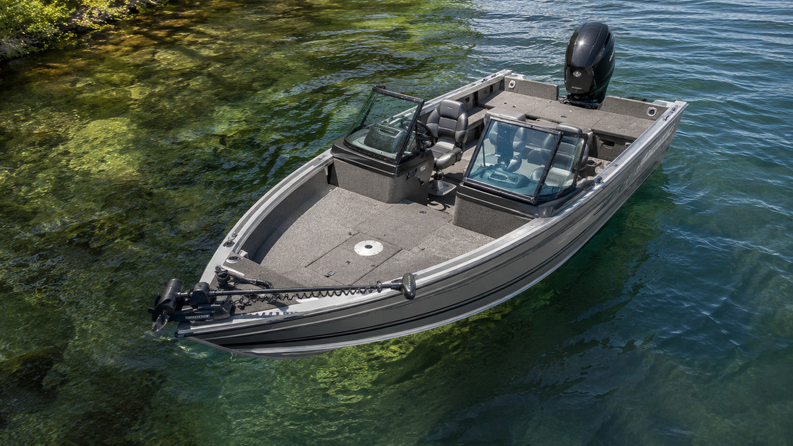 lund pro v 1975 pro v elevated exterior 05