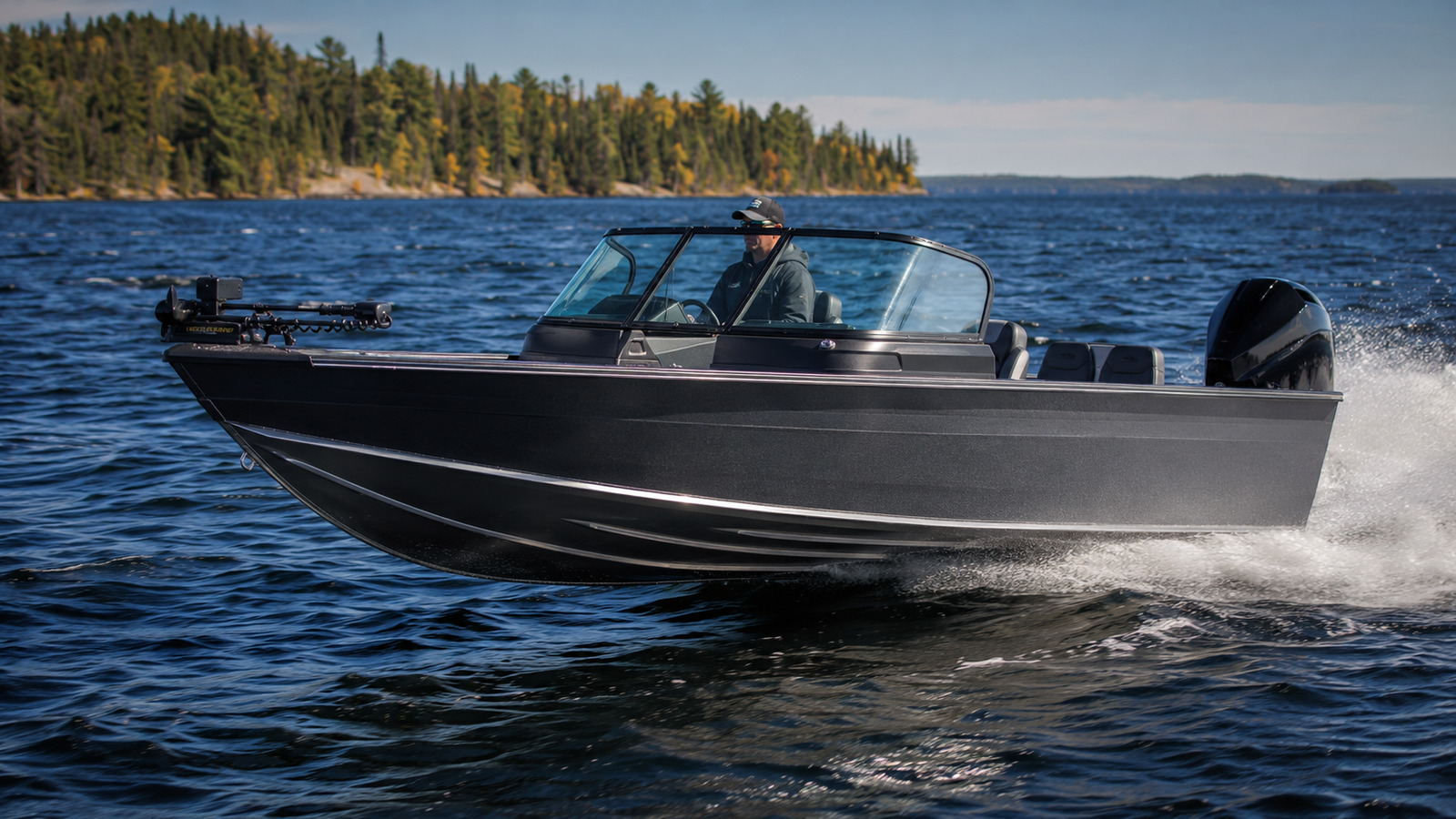 lund pro v 2075 pro v front quarter running 02
