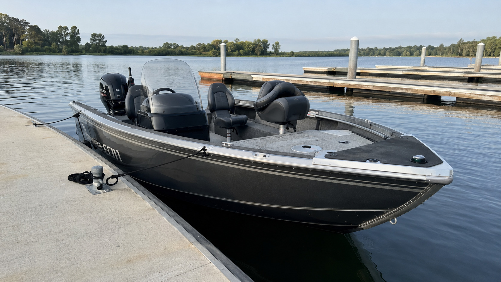 lund pro v dockside 05
