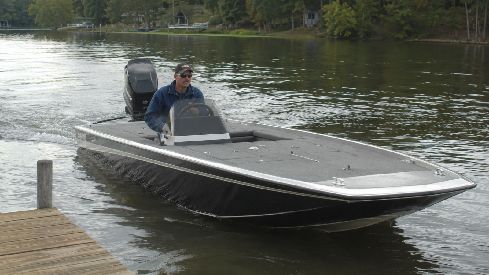 lund renegade 1975 renegade dock launch 16