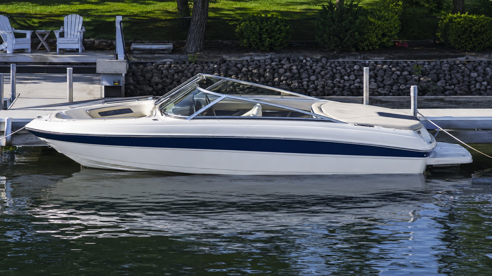 sea ray 180 select dockside profile 06
