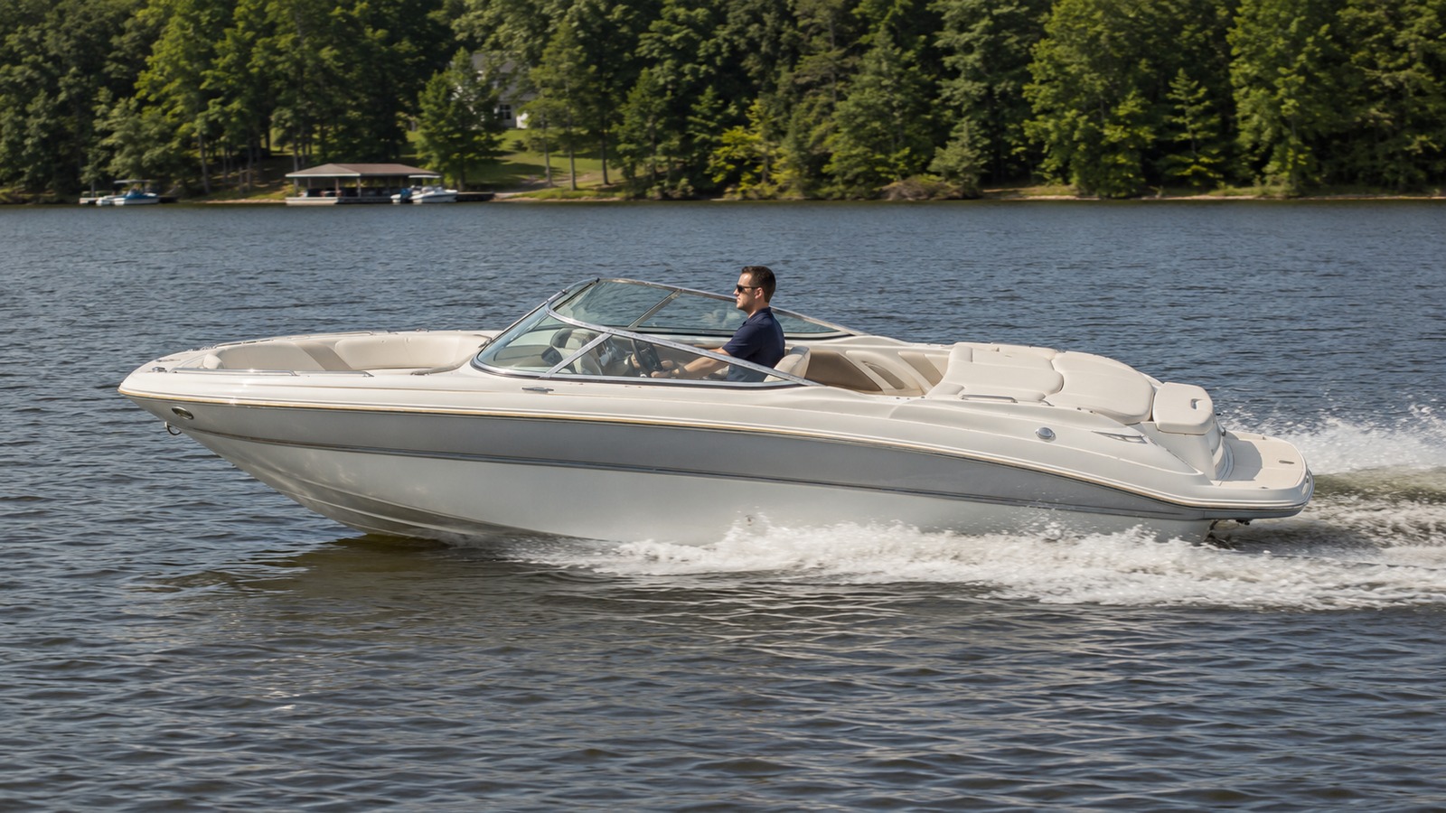 sea ray 180 sport side profile running 01