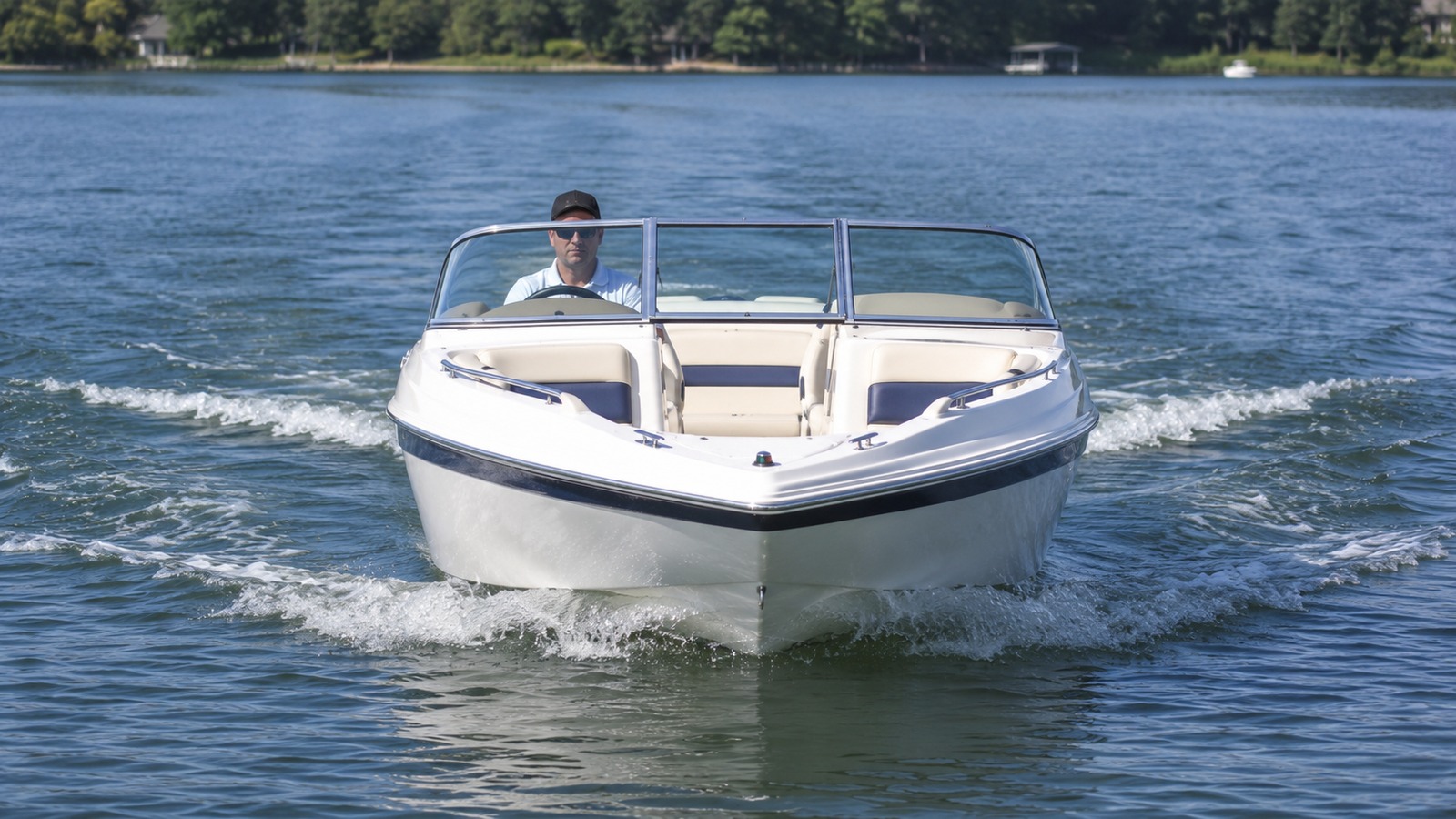 sea ray 190 select bow on cruising 05
