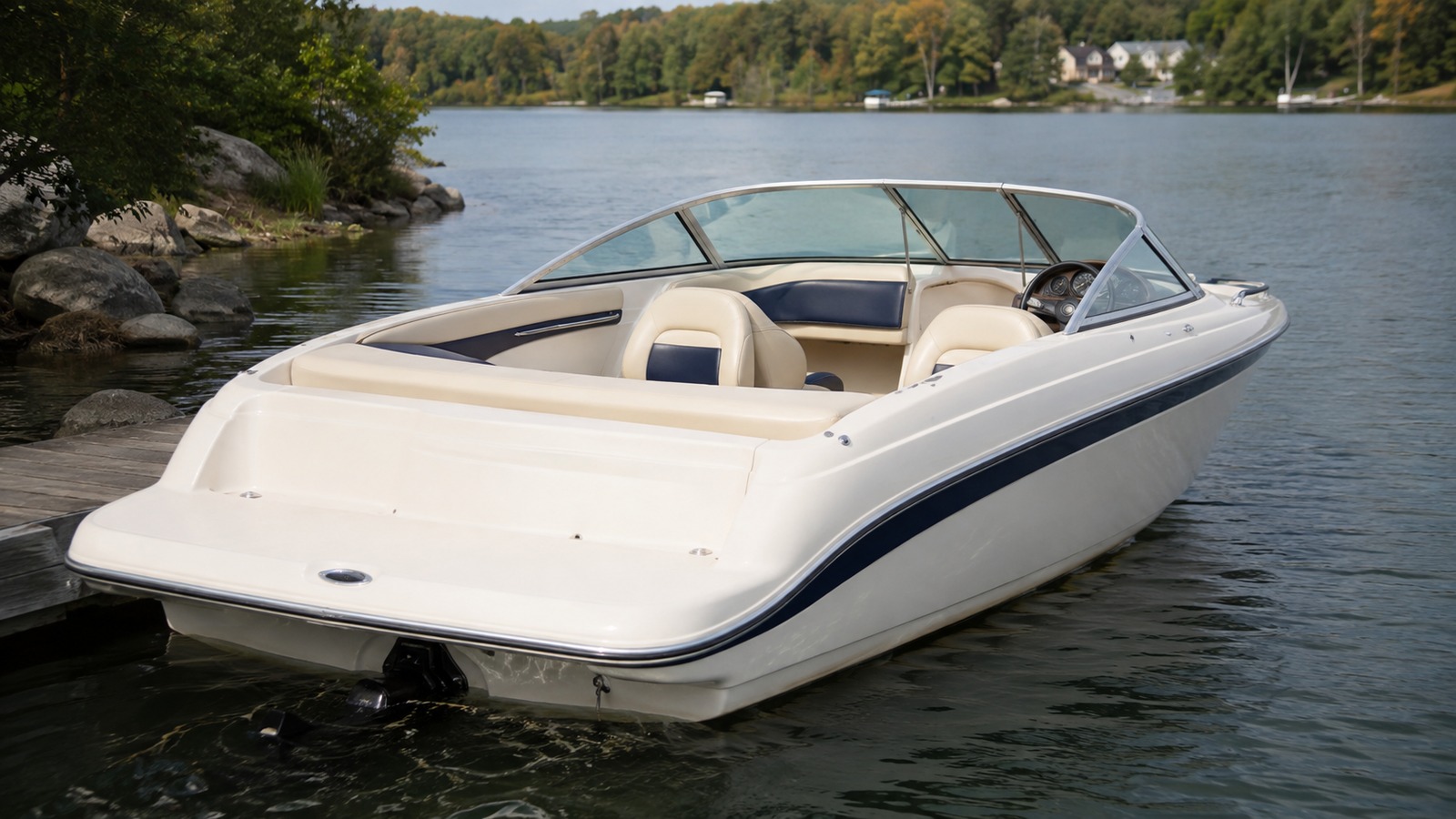 sea ray 190 select stern quarter dockside 07