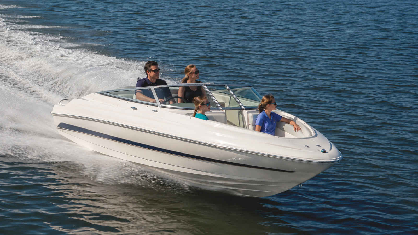 sea ray 200 select elevated underway 09