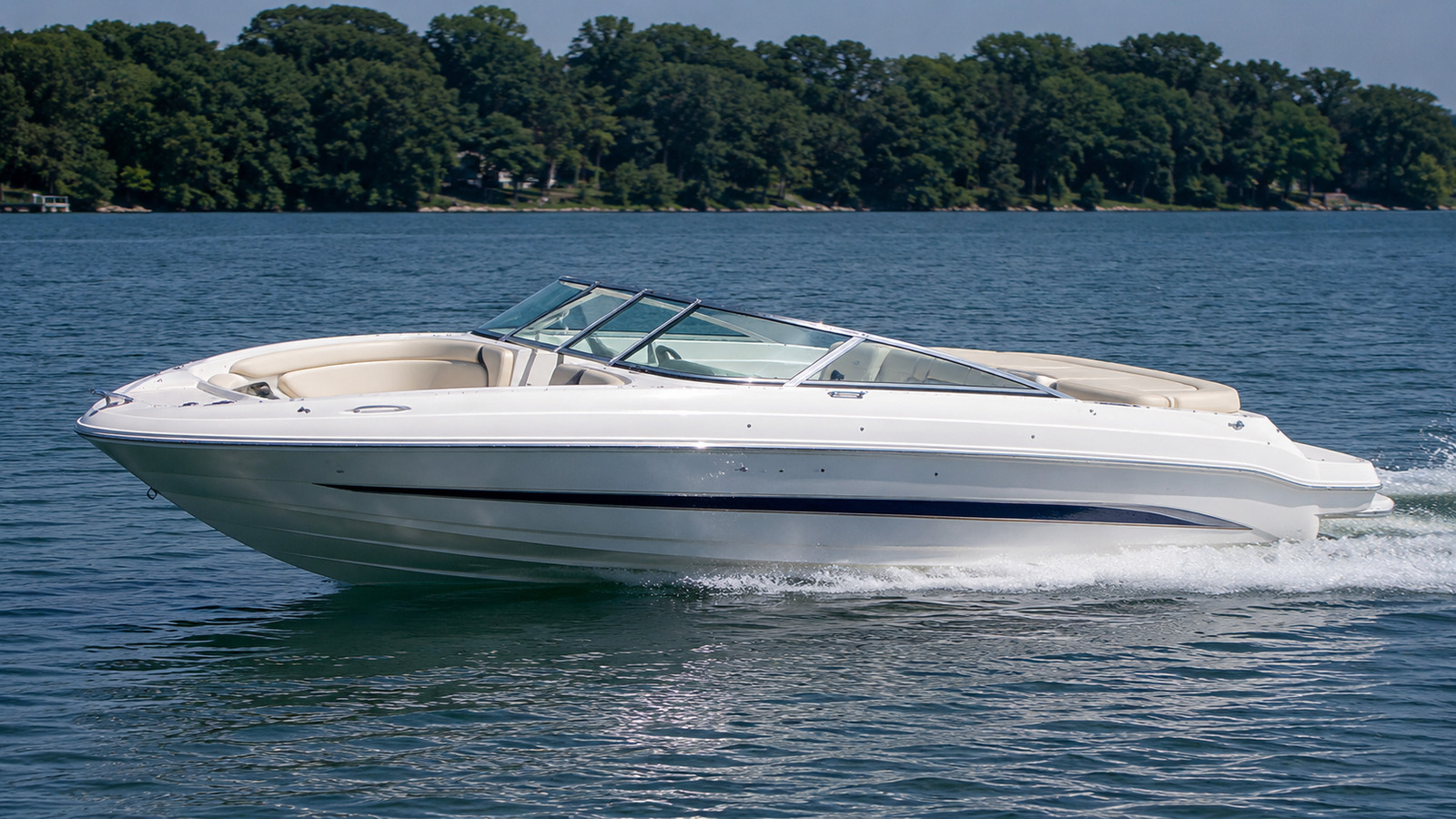 sea ray 210 sundeck side profile running 04