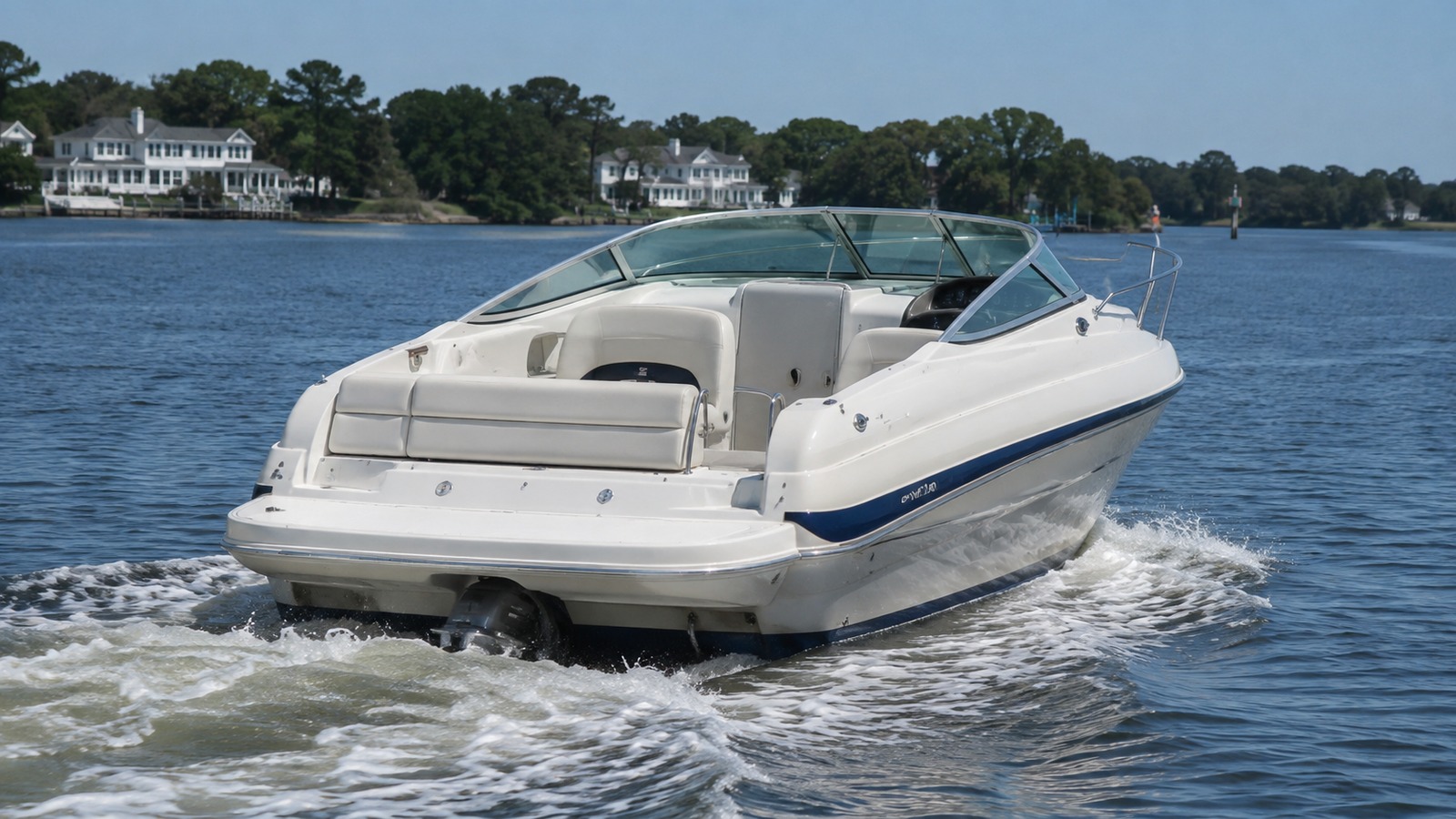 sea ray 215 express cruiser rear quarter running 03