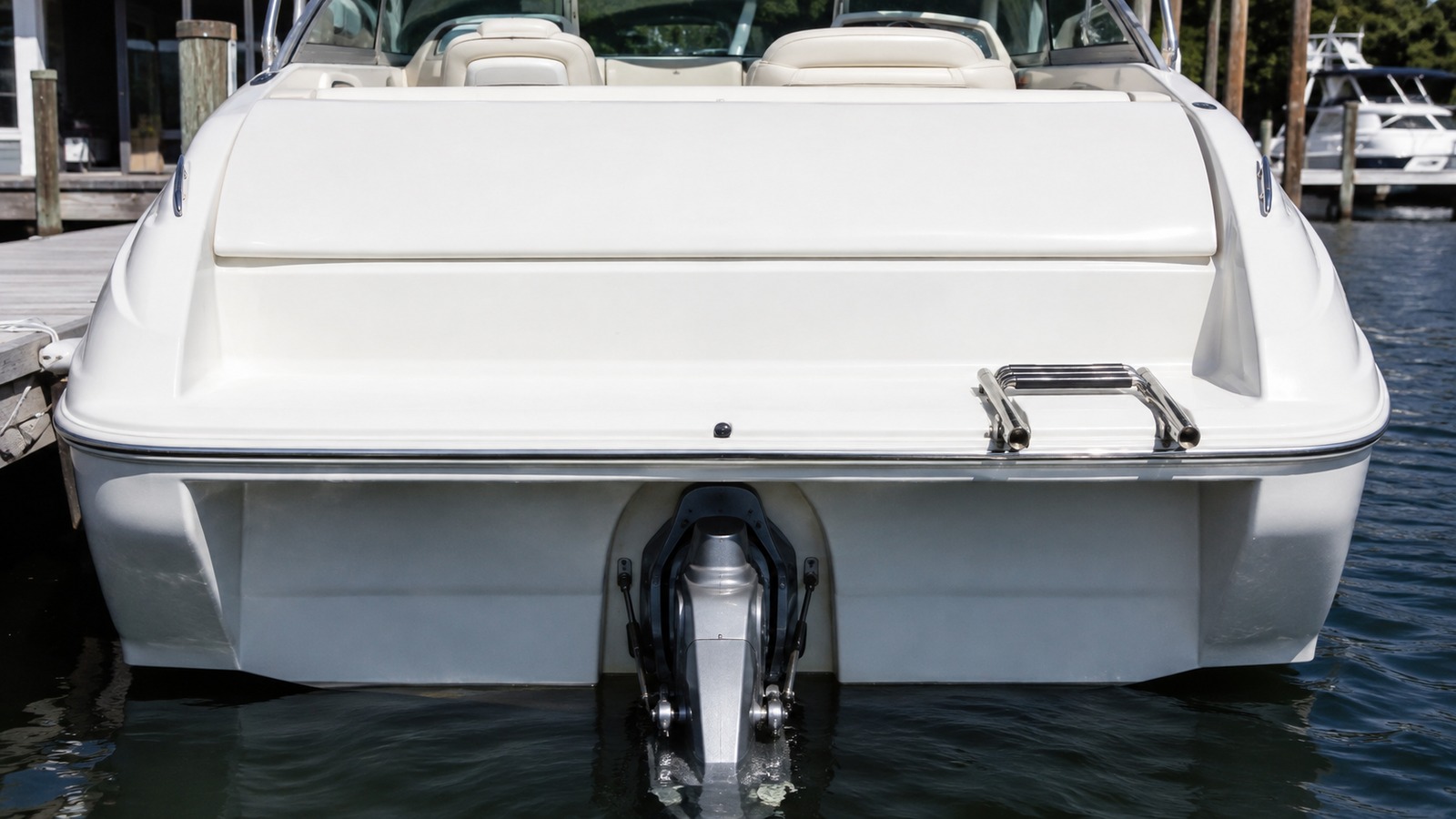 sea ray 215 express cruiser swim platform 09