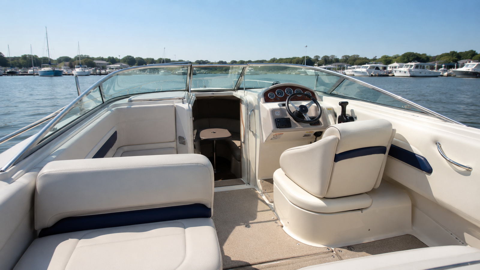 sea ray 215 weekender cockpit wide 10