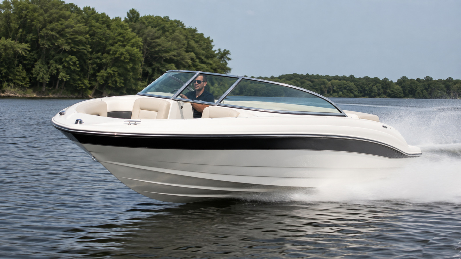 sea ray 220 select front quarter running 02