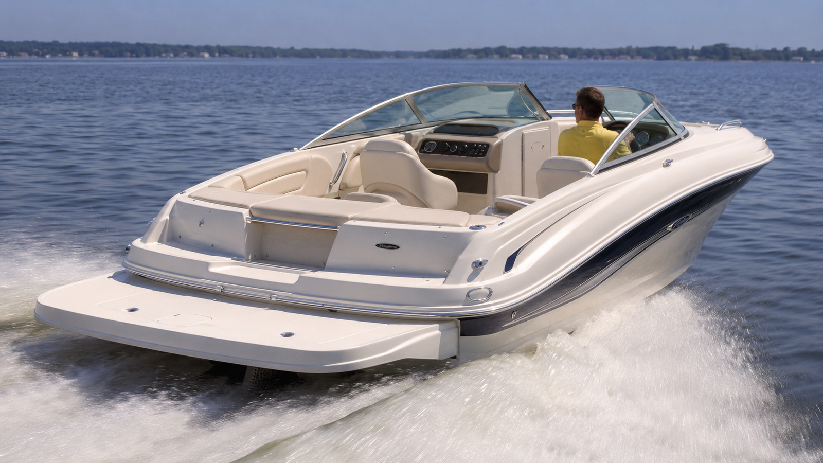 sea ray 220 sundeck rear quarter running 03