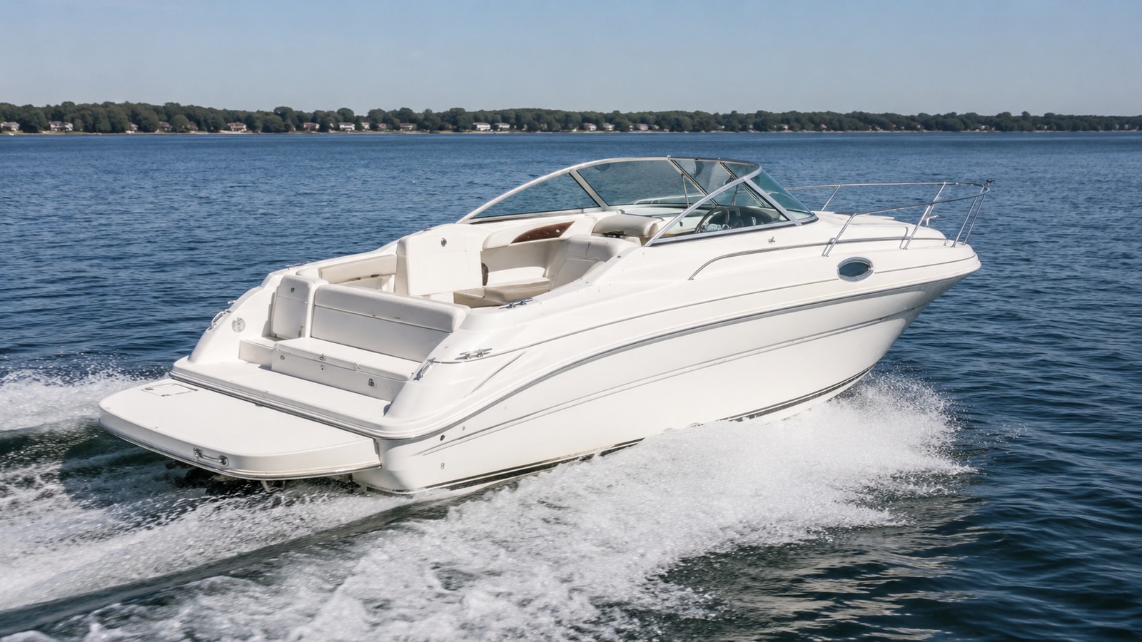sea ray 225 weekender rear quarter running 03