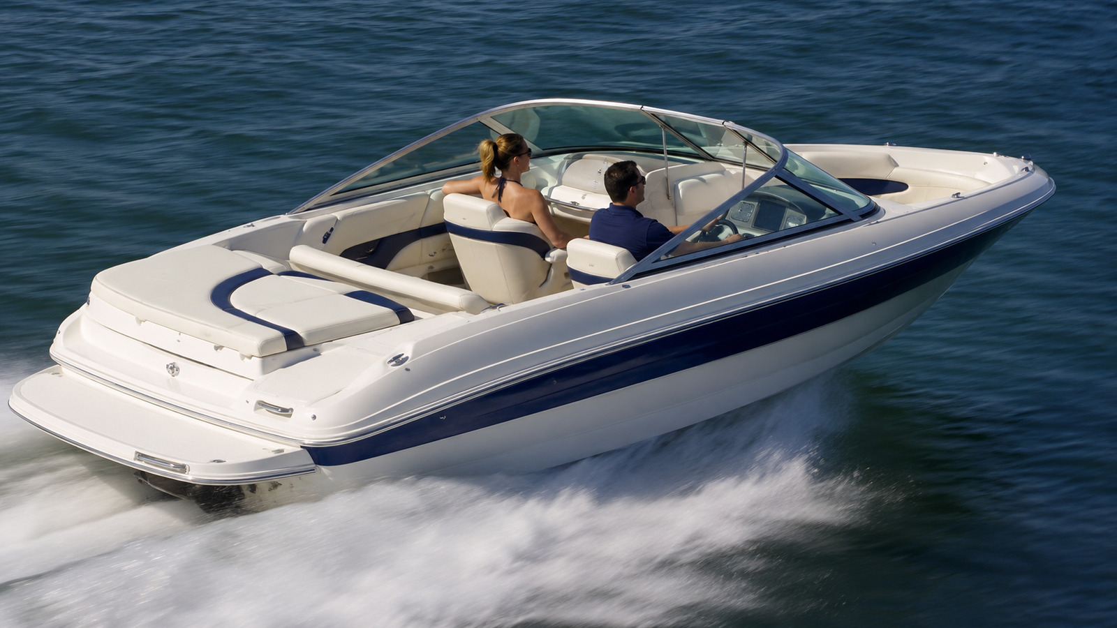 sea ray 230 select elevated underway 09