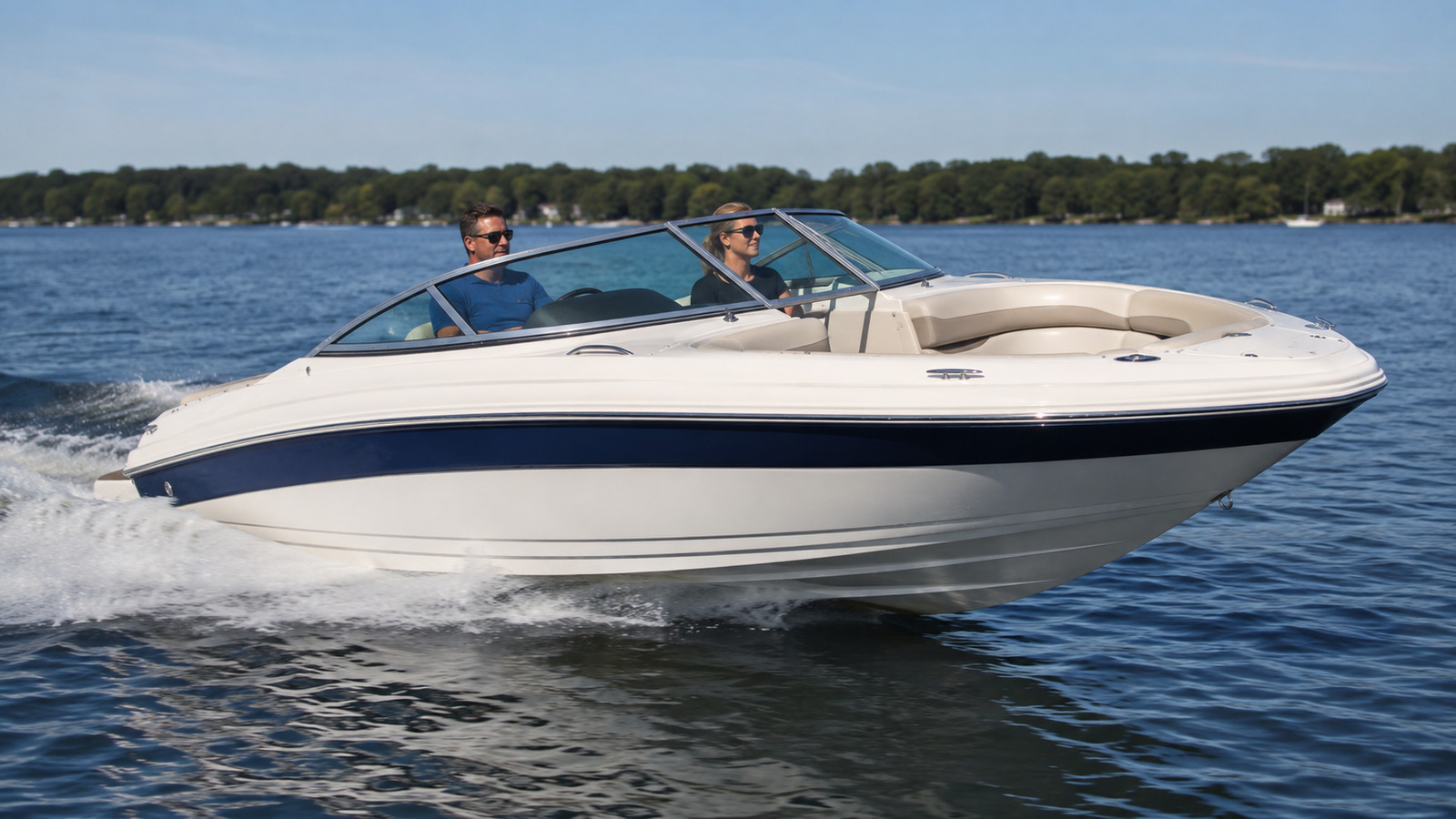 sea ray 230 select front quarter running 02