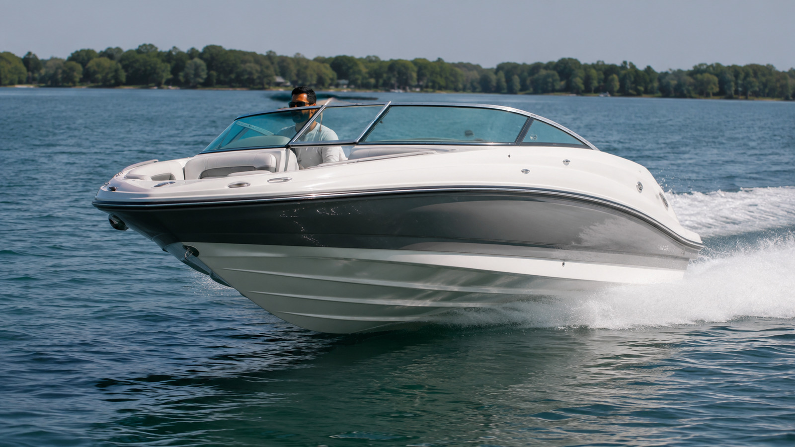 sea ray 230 sport acceleration action 01