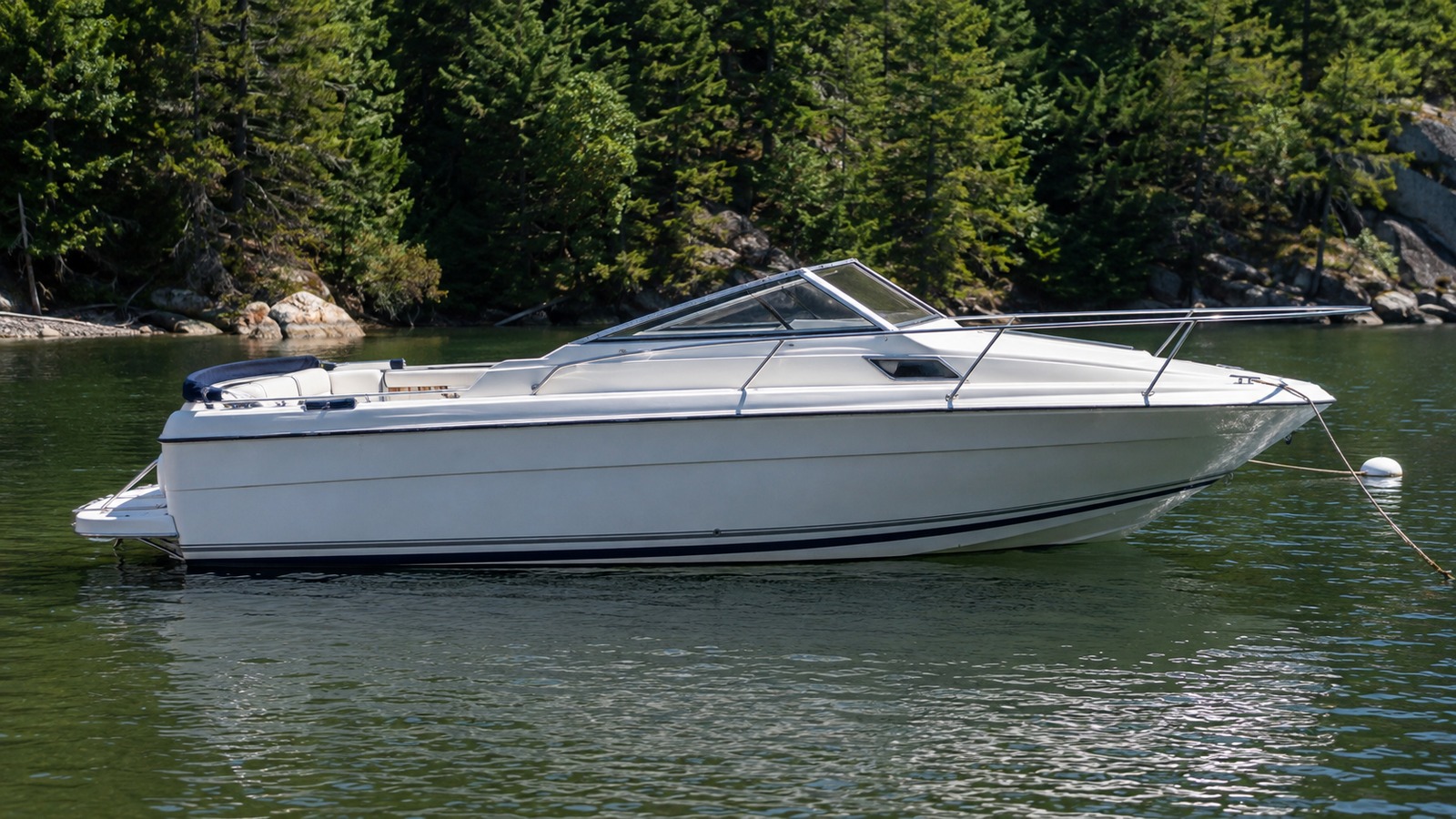 sea ray 230 weekender anchored cove 10