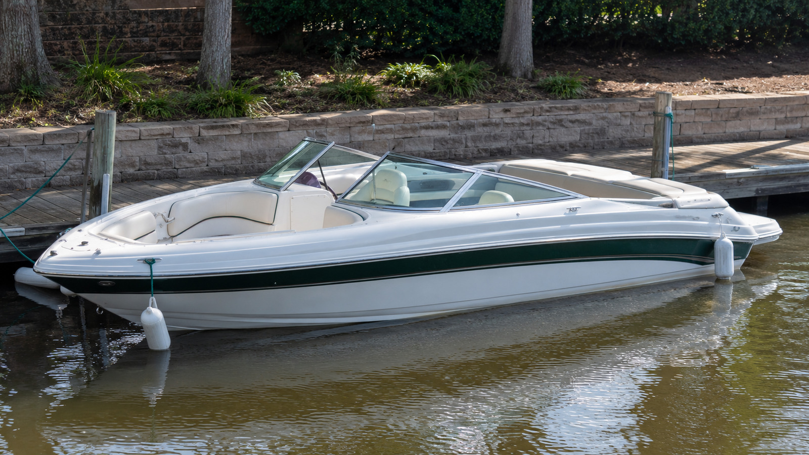 sea ray 240 select dockside profile 06