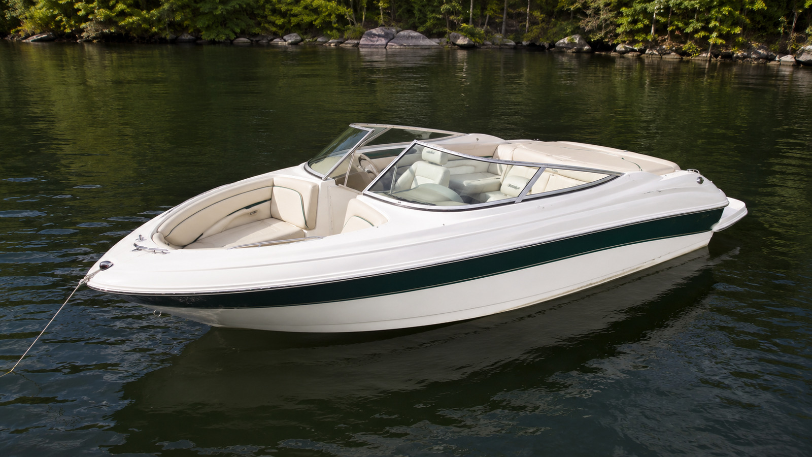 sea ray 240 select elevated exterior 08